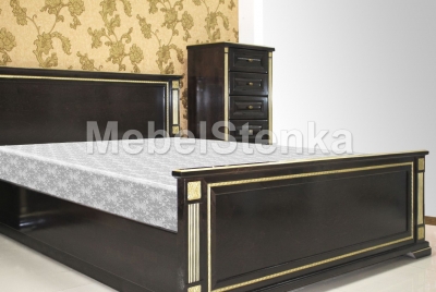 Кровати из дерева